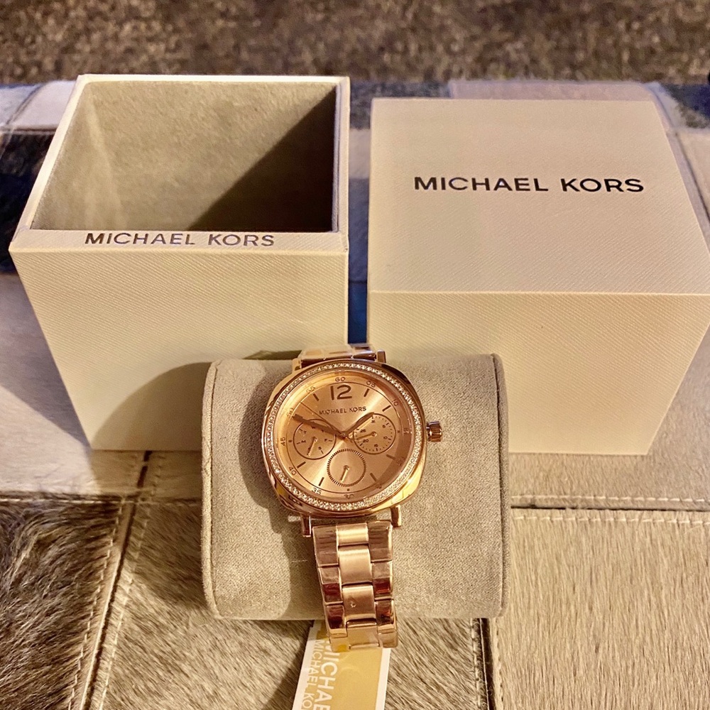 NWT Michael Kors rose gold watch